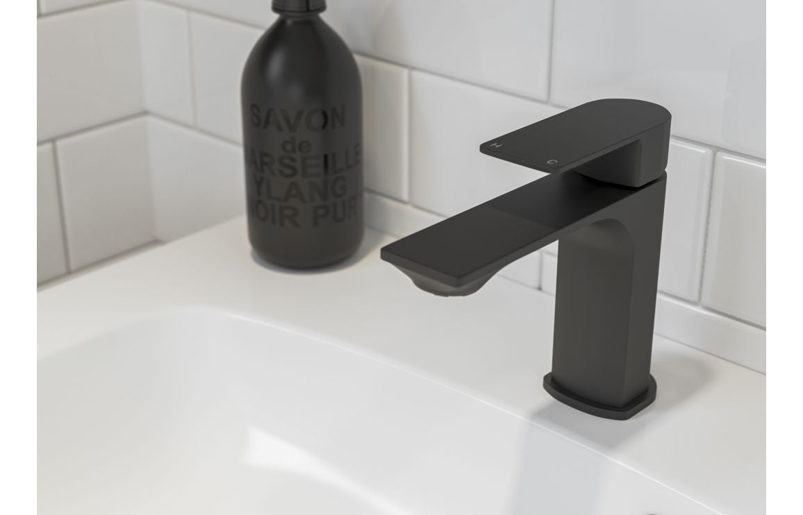 Dane Basin Mixer & Waste - Matt Black